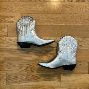 Metallic silver cowboy boots. Size 9. Never worn.